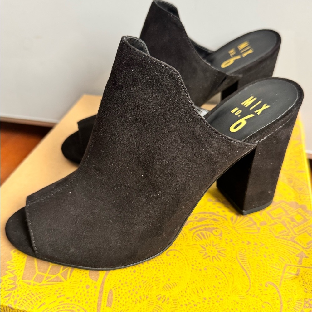 MIX NO. 6 Black Mule Heels